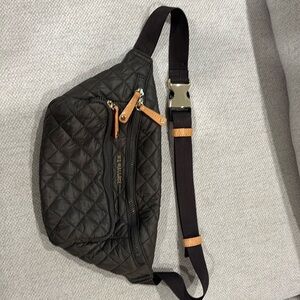 Magnet Rec Metro Sling